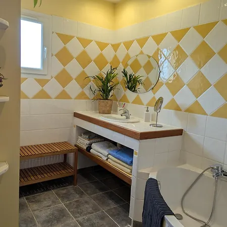 La Dominette Bed & Breakfast Le Pradet